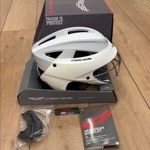 Women’s White Lacrosse Helmet